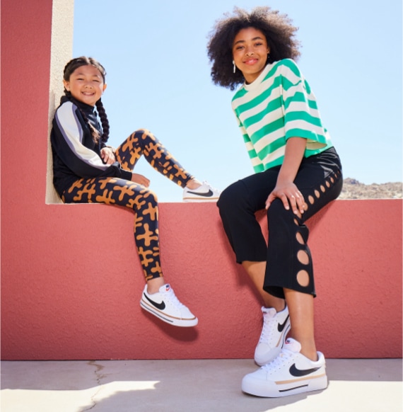 Nike SB x LV [Free Postage], Men's Fashion, Footwear, Sneakers on Carousell