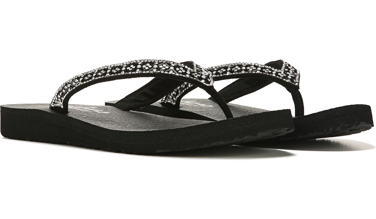 Condicional alegría Visible Skechers Women's Meditation Flip Flop Sandal | Famous Footwear
