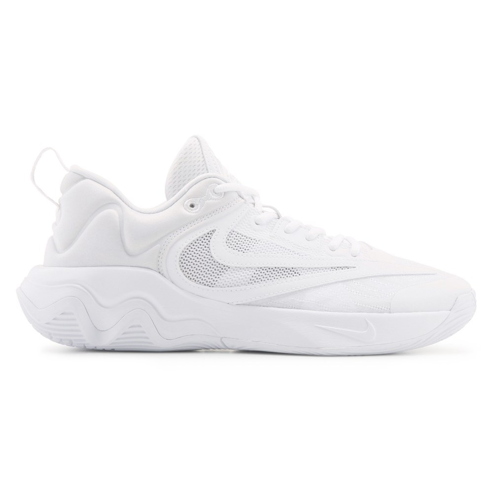 Nike shoes triple white hotsell