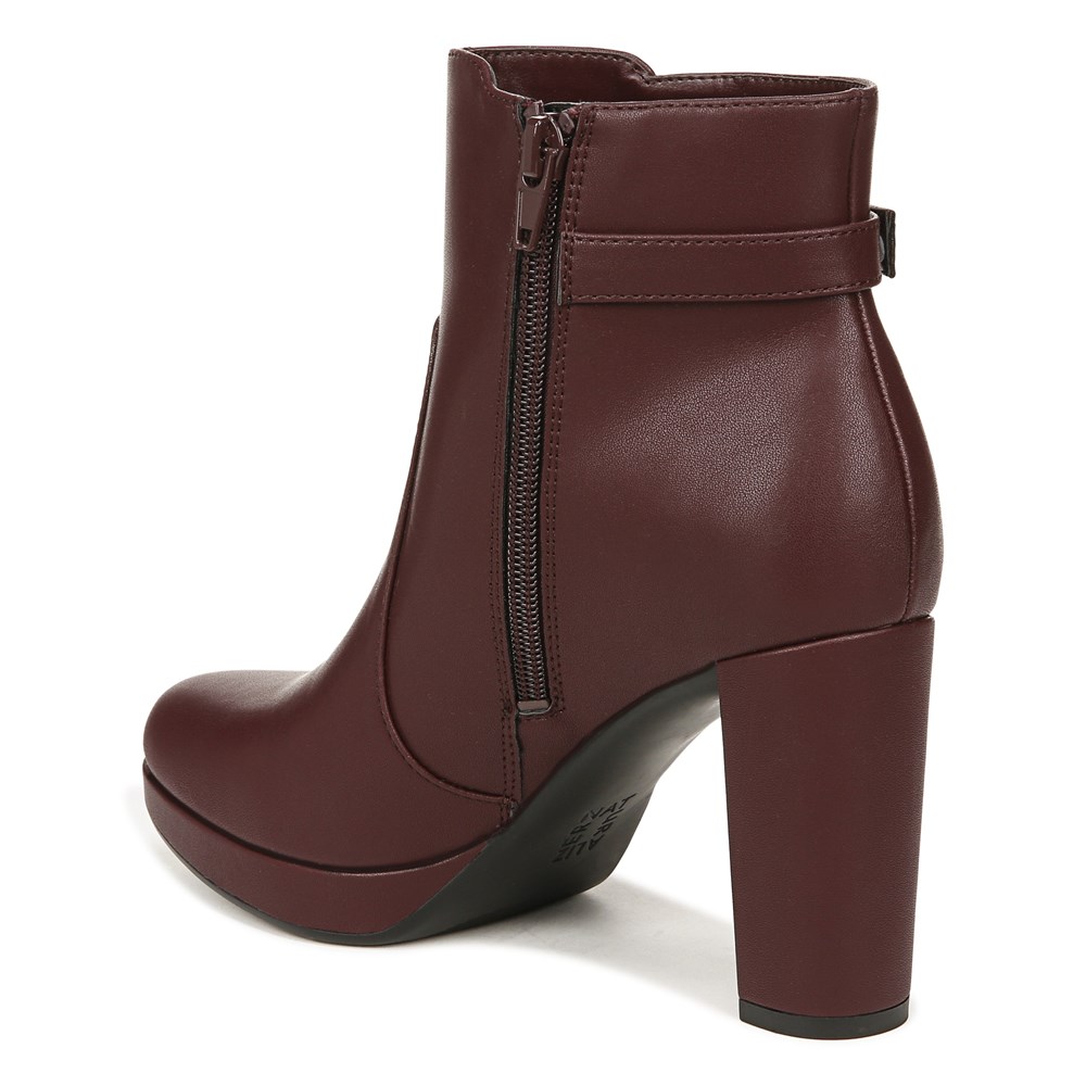 braxton chelsea boot