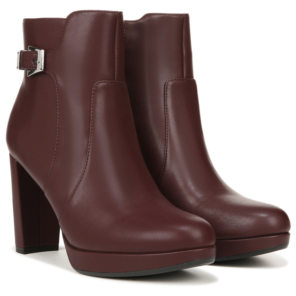 braxton chelsea boot