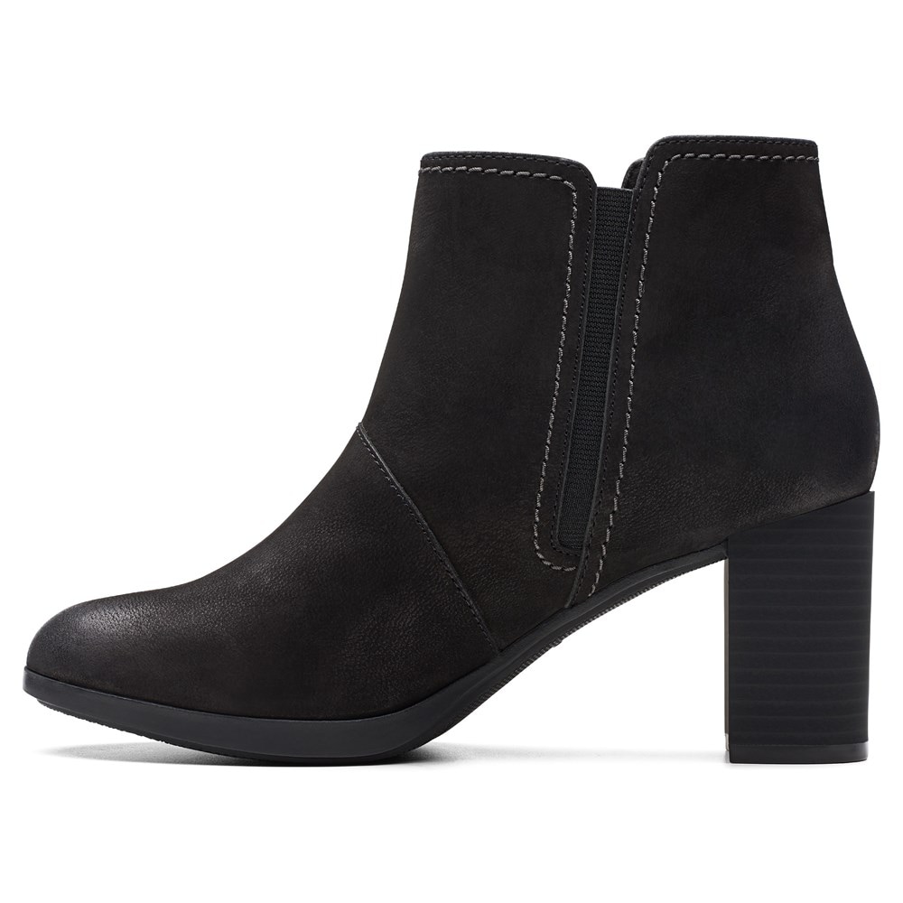 Clarks Women's Bayla Glow Medium/Wide Block Heel Bootie | Famous