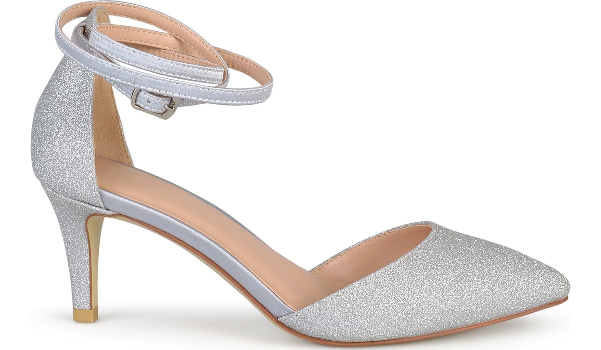 Journee Collection Women's Luela Pump | Famous Footwear