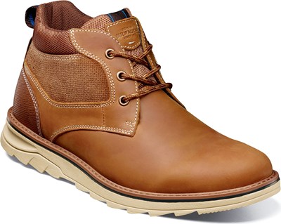 wide toe chukka boots