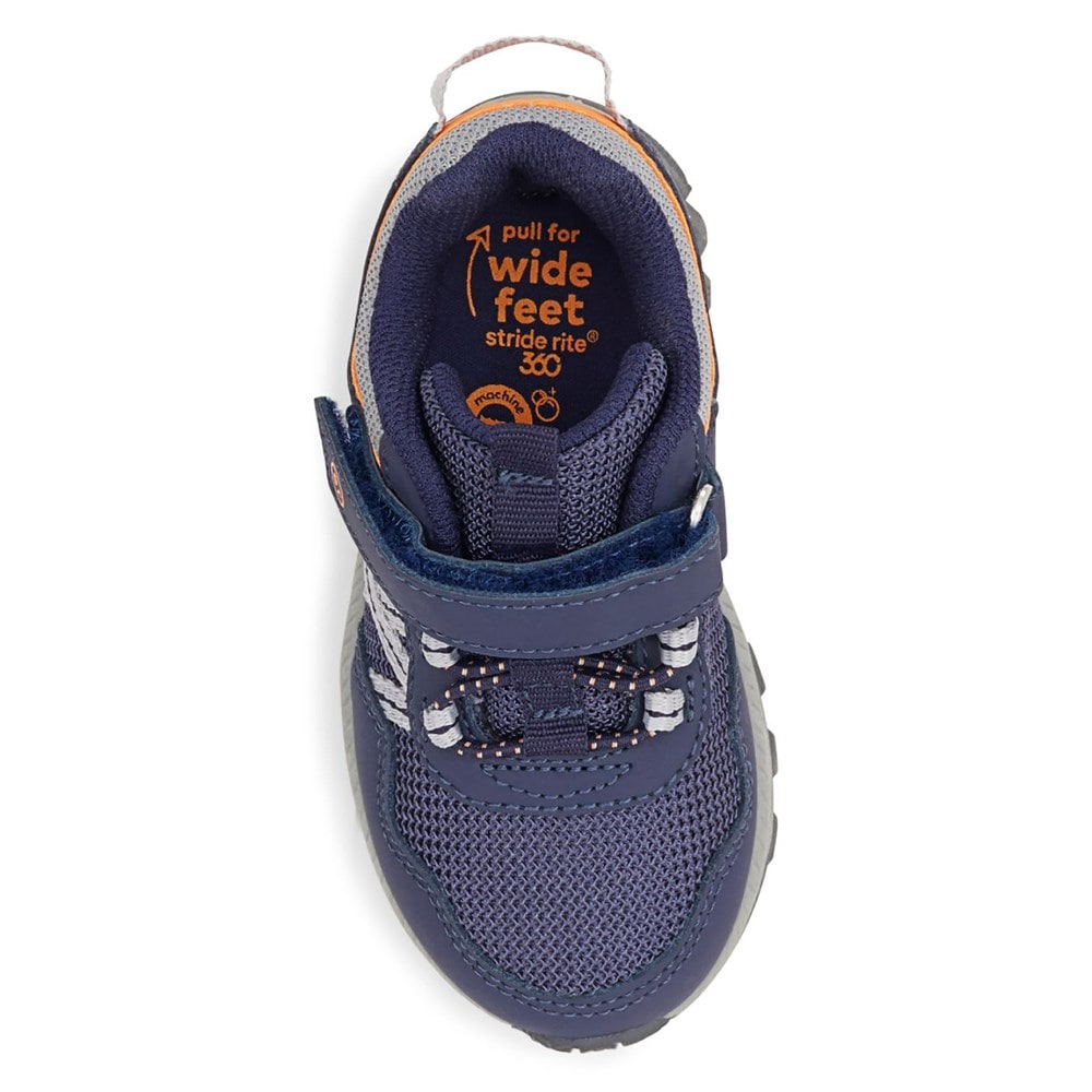 Stride rite 2024 artin sneaker