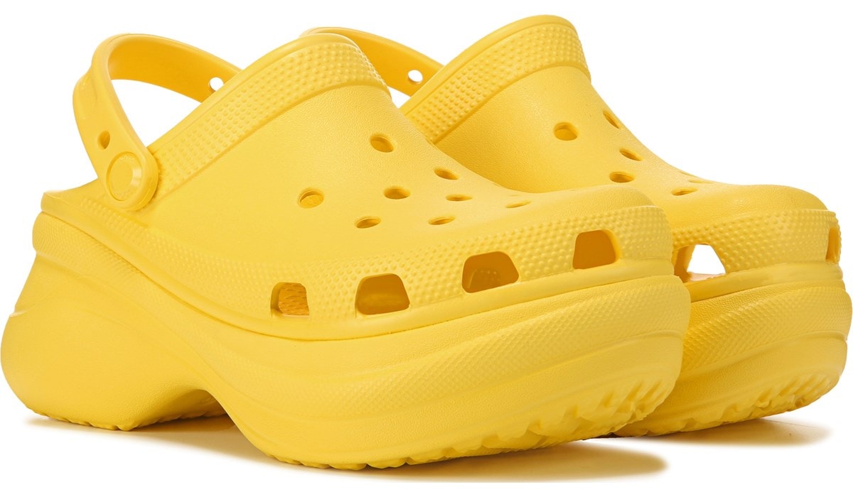 athletic crocs
