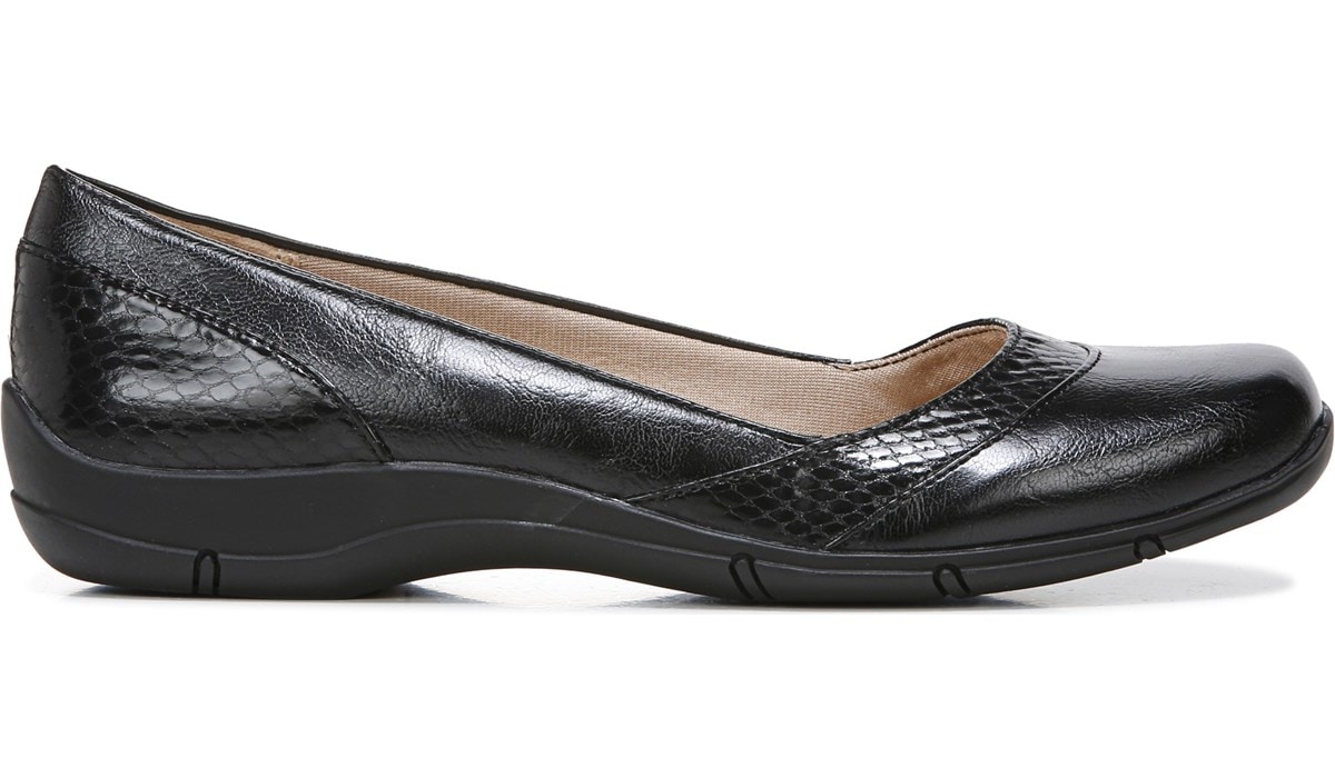 LifeStride Women's Deja Vu Narrow/Medium/Wide Flat | Famous Footwear