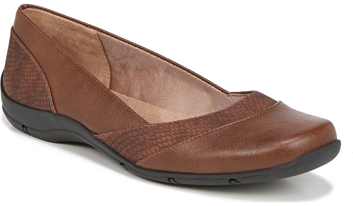 Lifestride Womens Deja Vu Narrowmediumwide Flat Brown Flats Famous