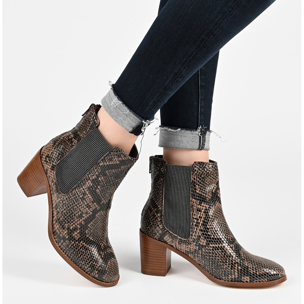 Madewell The Regan deals Boot in Snake Embossed Leather • 9.5