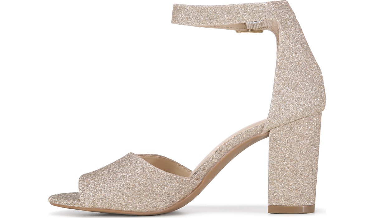 Jessica Simpson Women's Sherron Dress Sandal | Famous Footwear