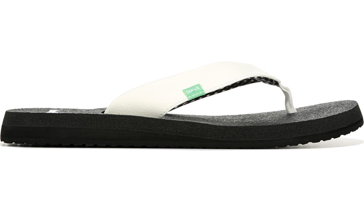 Sanuk Women's Yoga Mat Wedge Flip Flop Sandal,Black,11 M US: Buy Online at  Best Price in UAE 