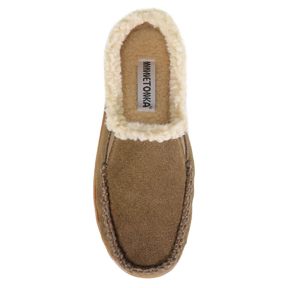 Minnetonka on sale famous footwear