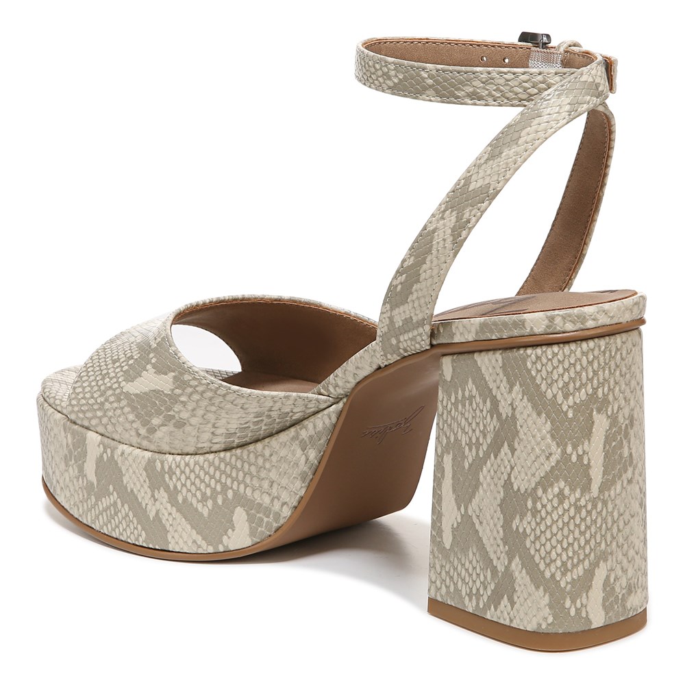 Priya 2 2024 strappy sandal