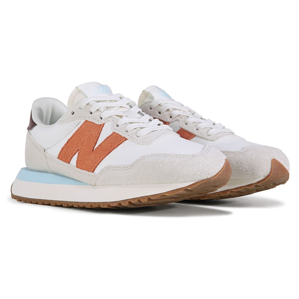 Famous footwear 2025 womens new balance