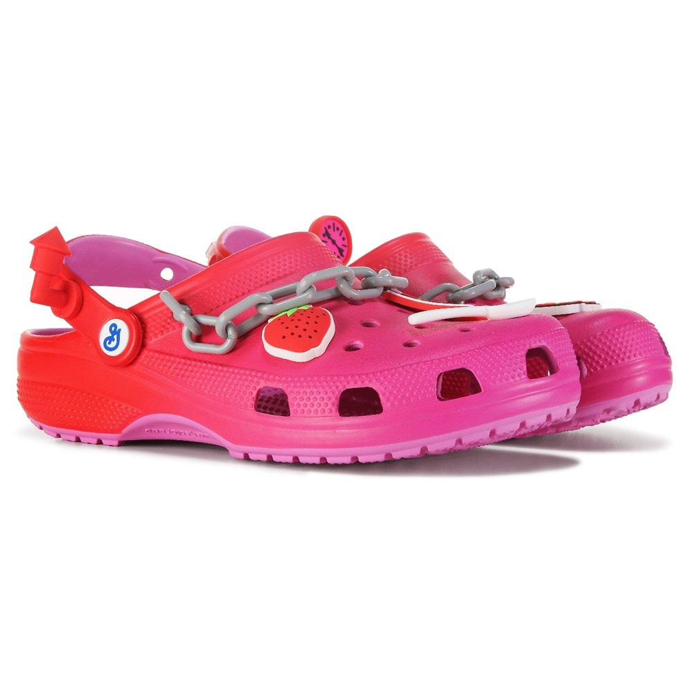 Does famous sales footwear have crocs