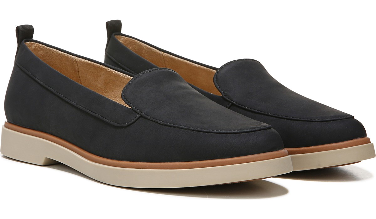 naturalizer slip on loafer