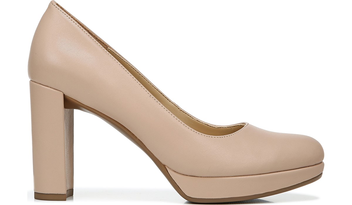 naturalizer berlin pumps