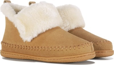 Minnetonka moccasins womens hot sale famous footwear