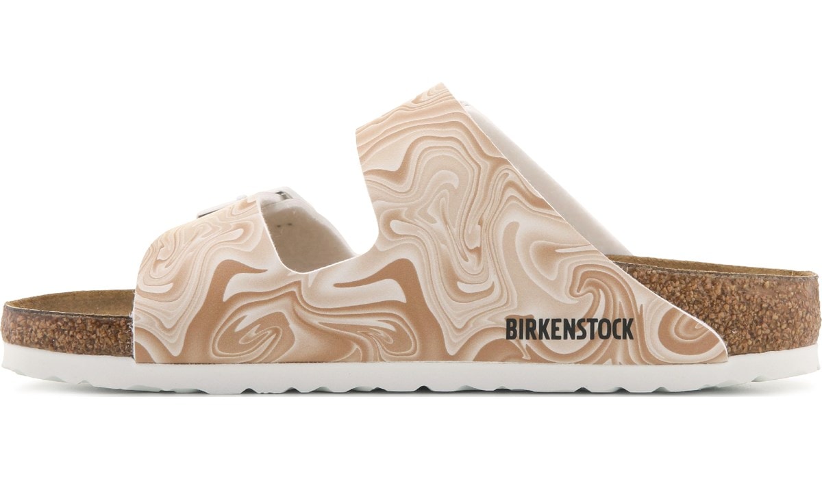 NEW - Birkenstock Women’s Arizona Sandals - Desert Soil 2024 Camp Sand - size 5