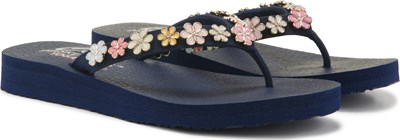 Famous hot sale footwear fitflops