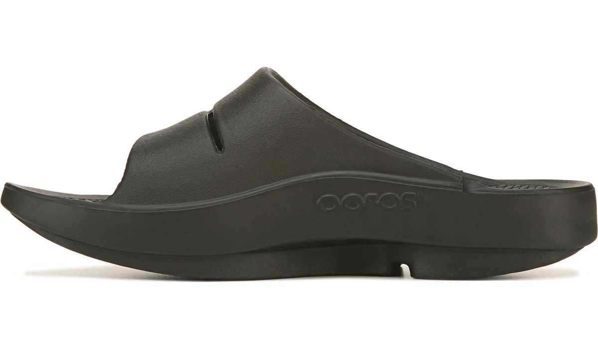 OOFOS Women's OOahh Slide Sandal | Famous Footwear