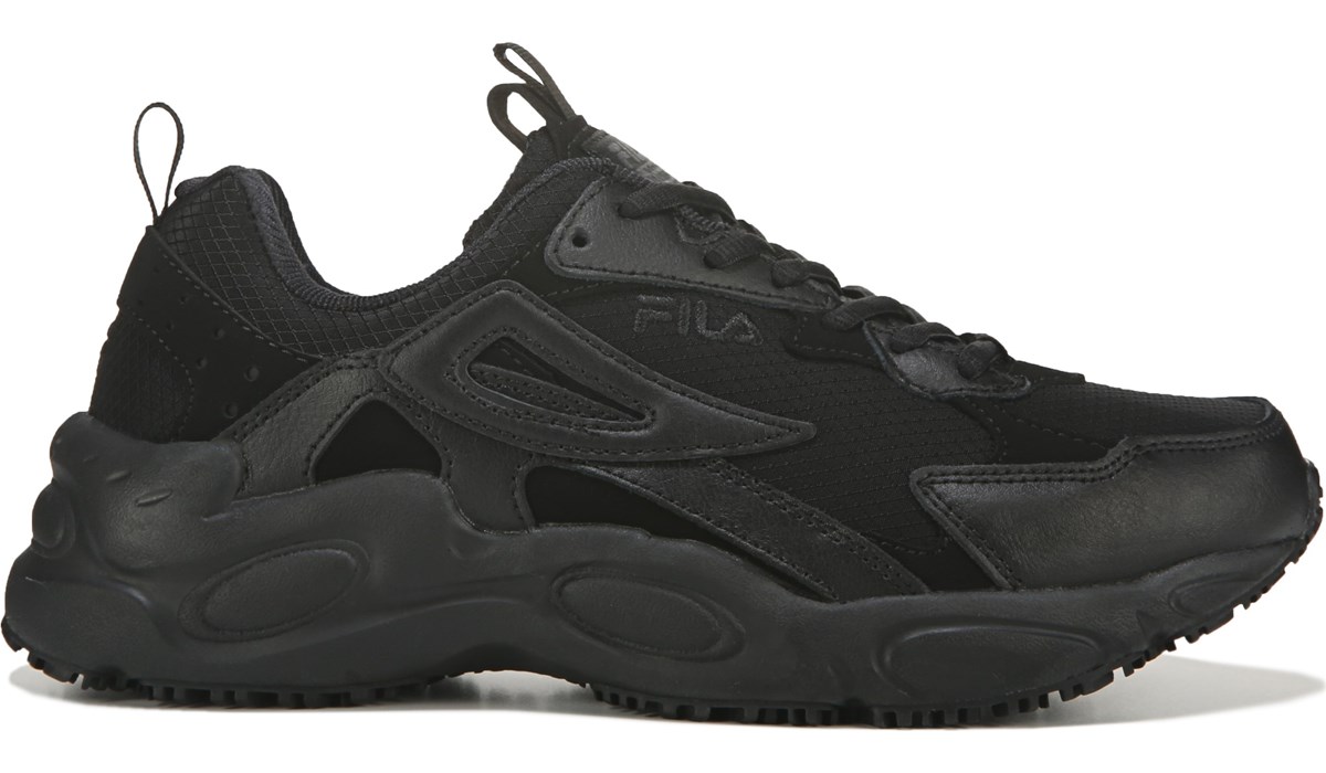 fila all black shoes womens