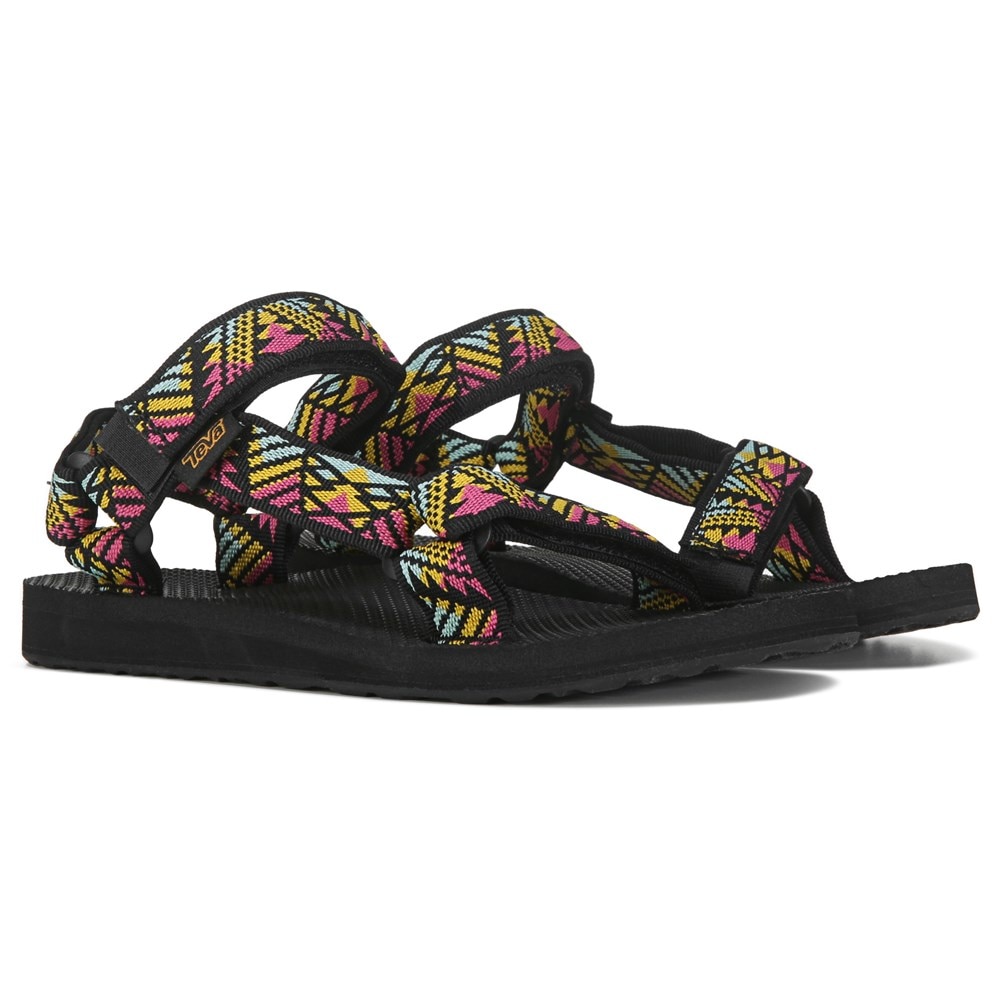 Teva on sale boomerang sandals