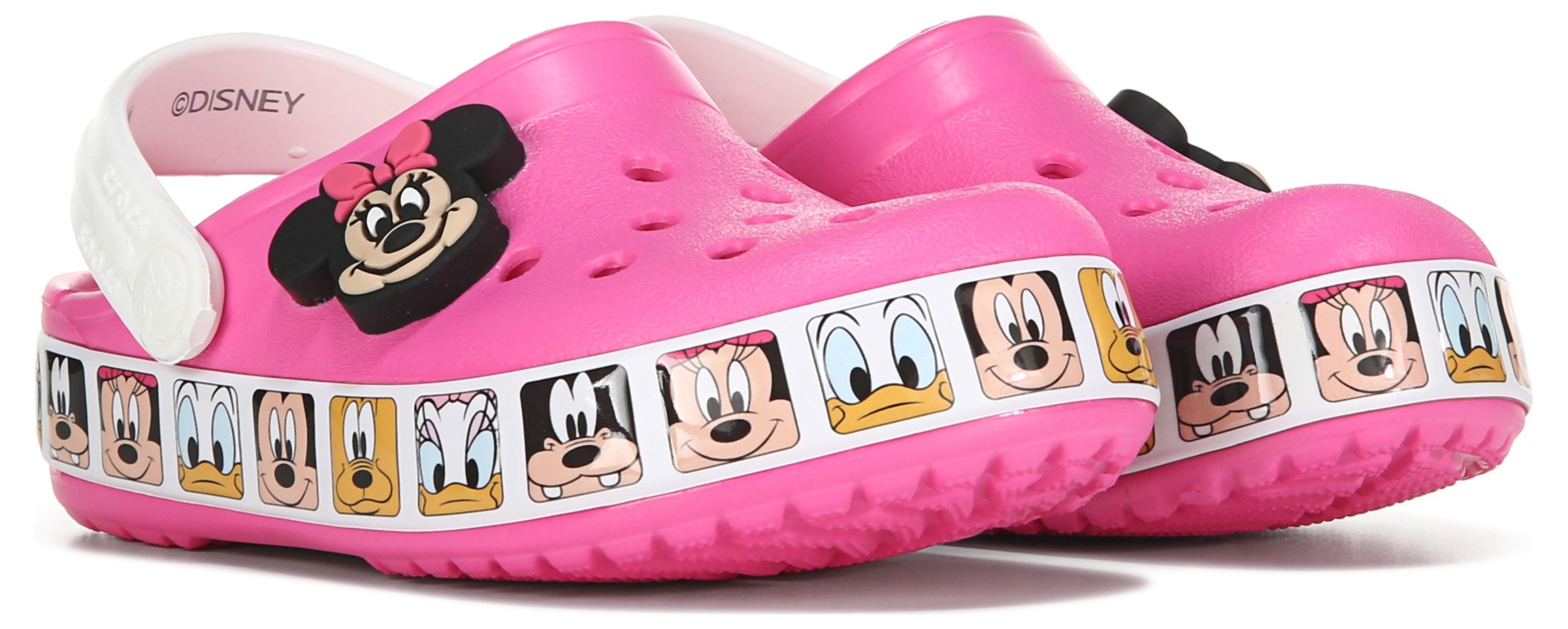✨ Crocs Minnie Mouse chegou para compor um super look da