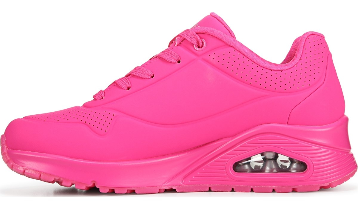 Skechers street clearance famous footwear