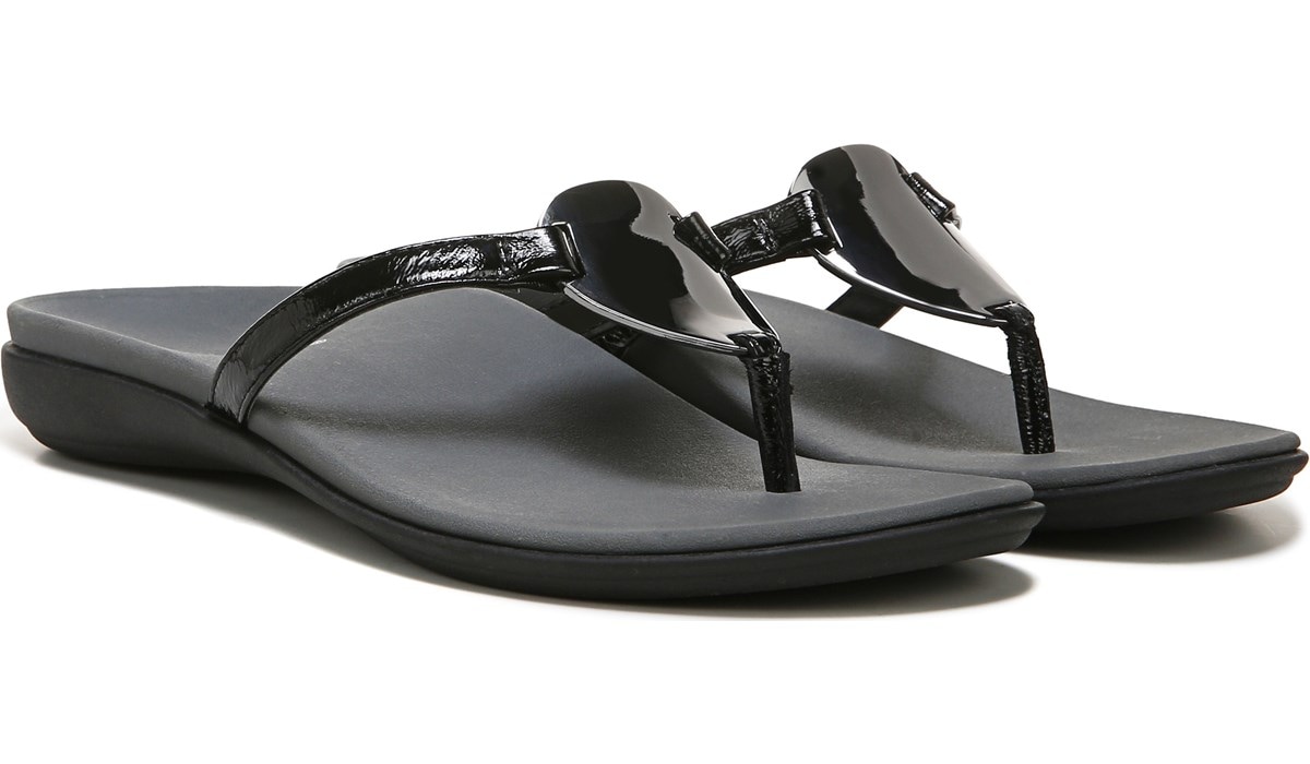 vionic wide flip flops