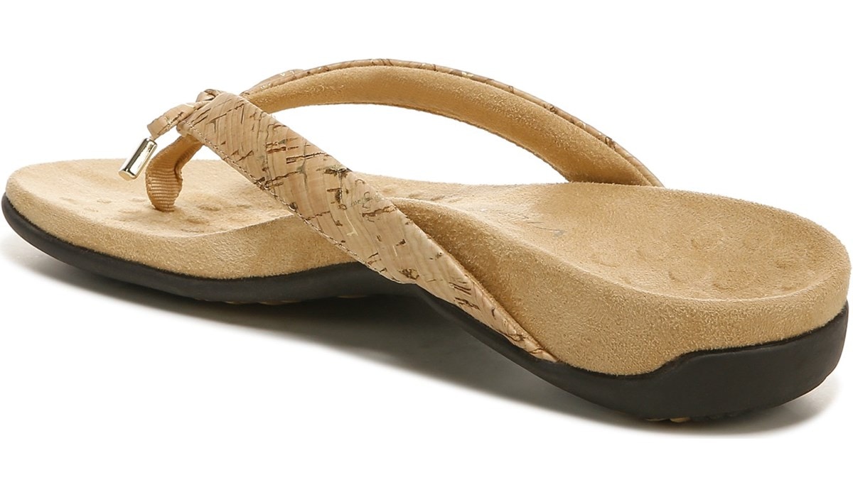 Vionic Women's Bella Narrow/Medium/Wide Flip Flop Sandal | Famous Footwear