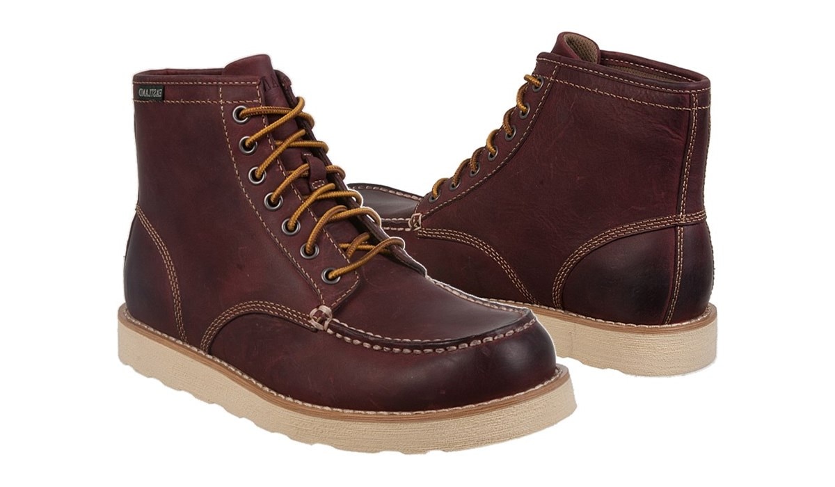 Eastland Men's Lumber Up Moc Toe Lace Up Boot | Famous Footwear