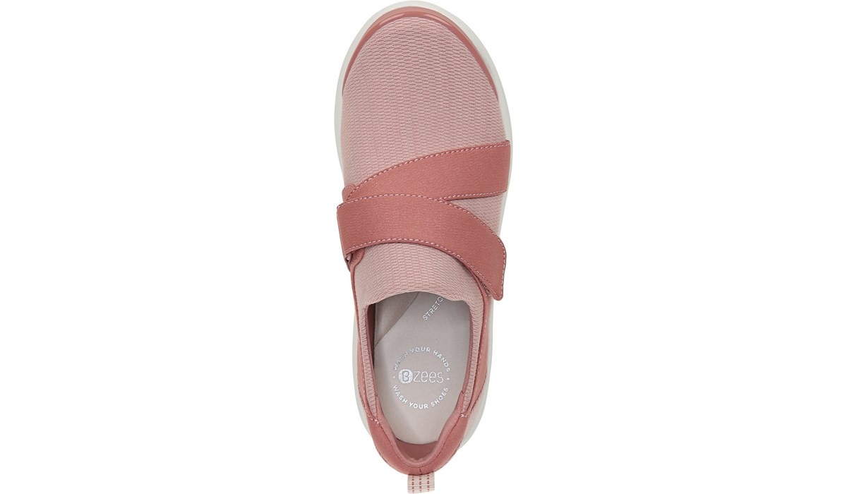 Women's Refresh Medium/Wide Slip On Sneaker