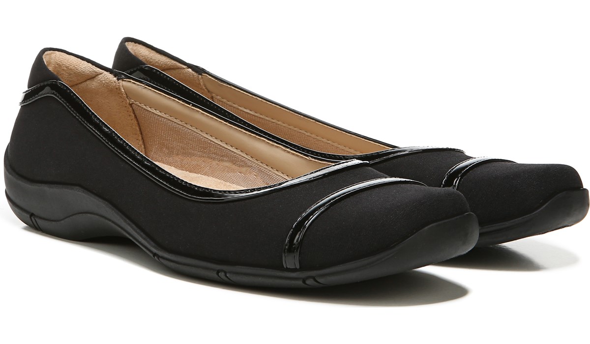 famous footwear ballet flats