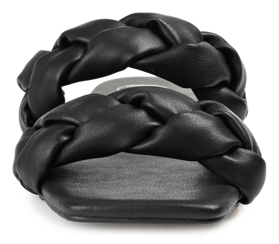 Bottega Veneta® Knot in Black. Shop online now.