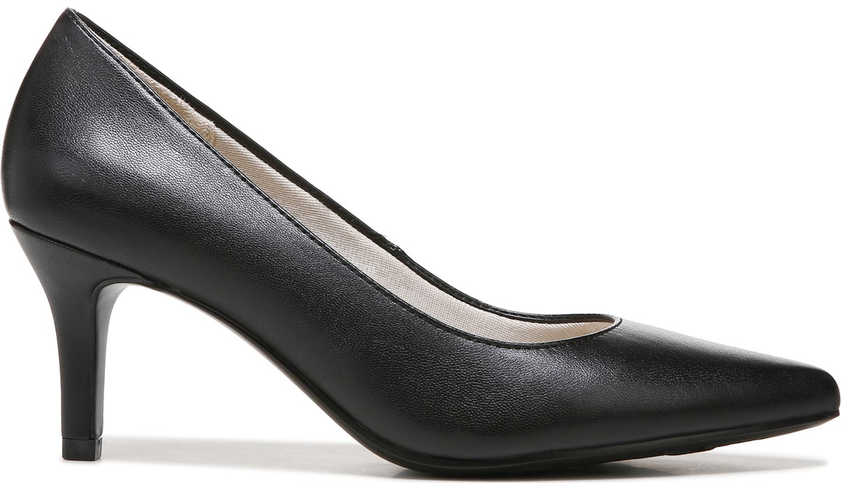 LifeStride Women's Sevyn Medium/Wide Pointed Toe Pump | Famous Footwear