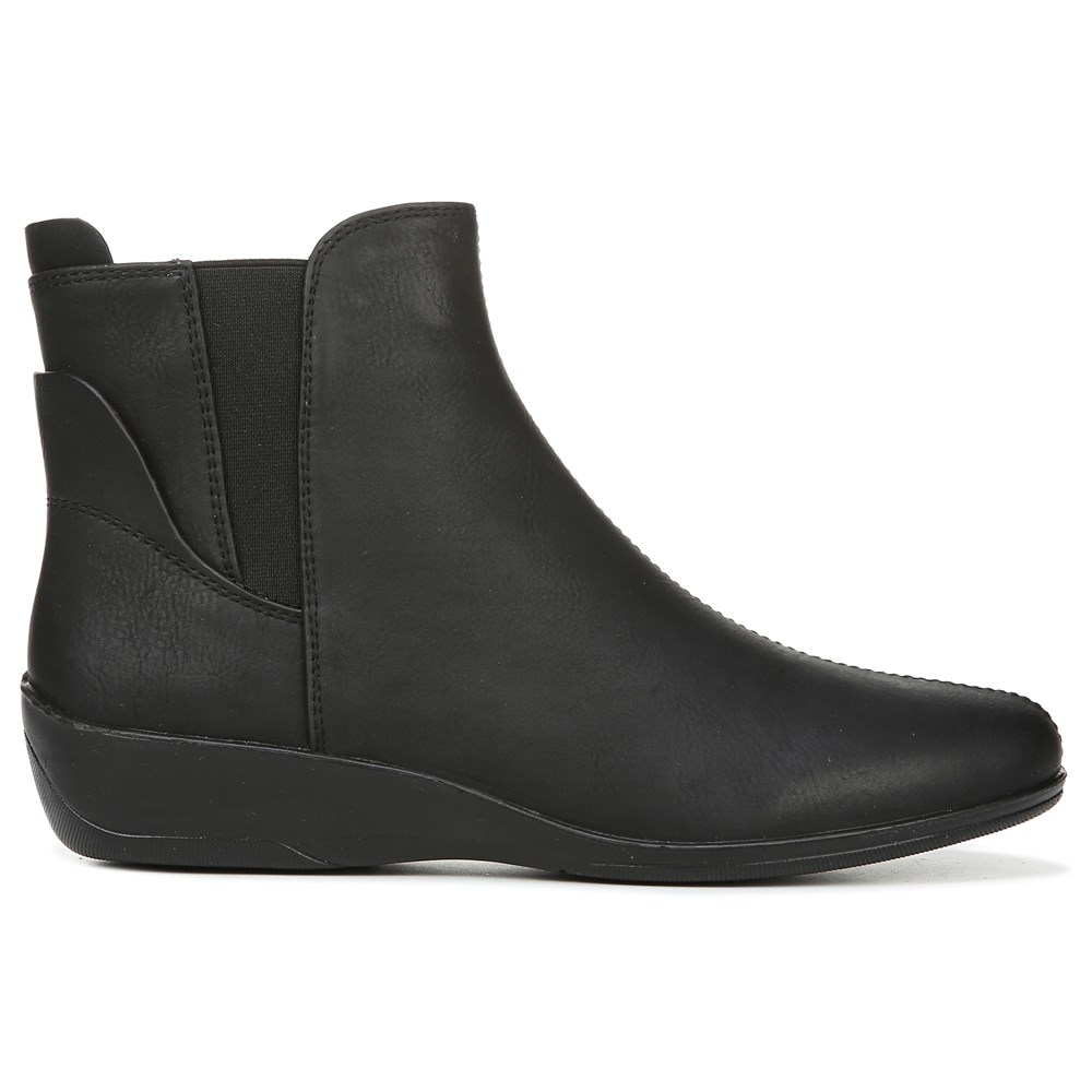 Women's Izzy Medium/Wide Bootie