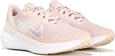 nike renew famous footwear