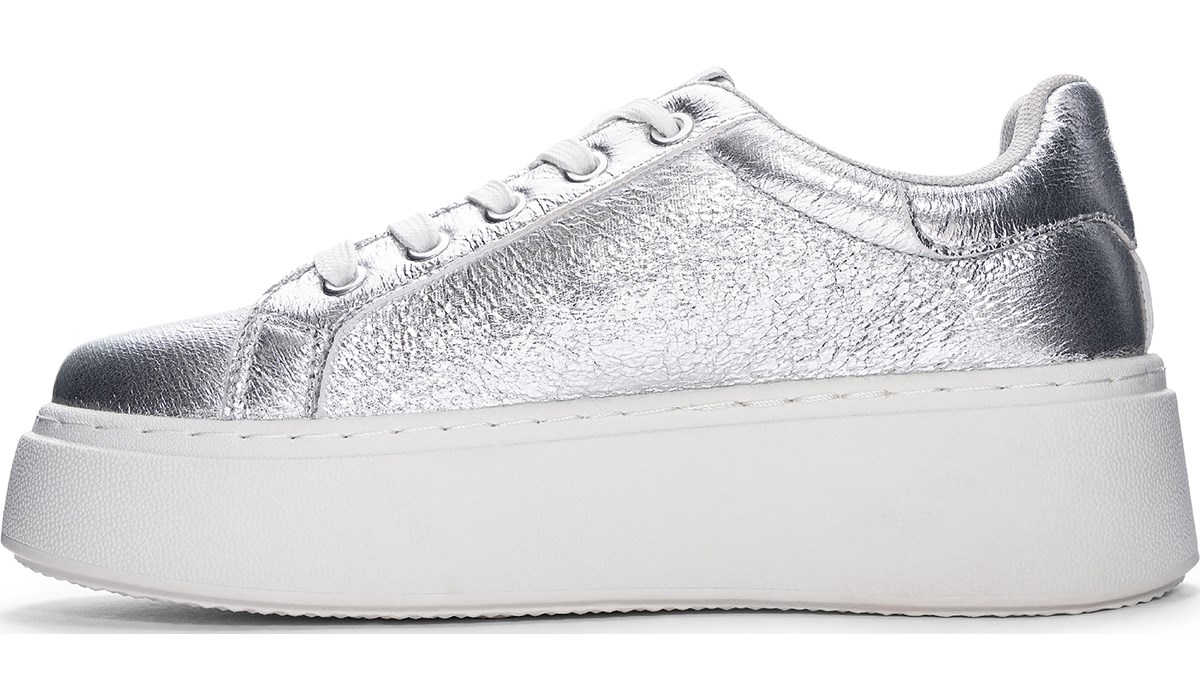 Dirty Laundry Women's Record Platform Sneaker | Famous Footwear