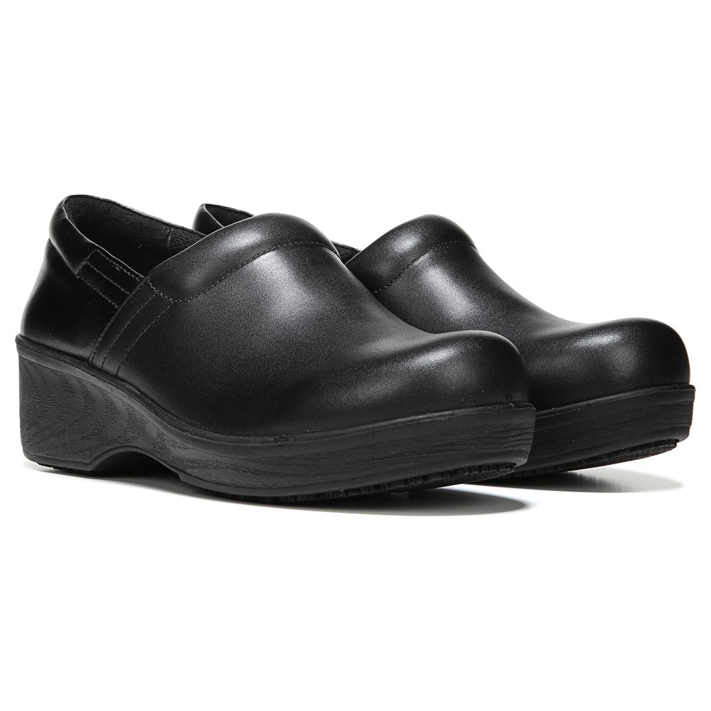 Dr. Scholl s Work Women s Dynamo Medium Wide Slip Resistant Clog