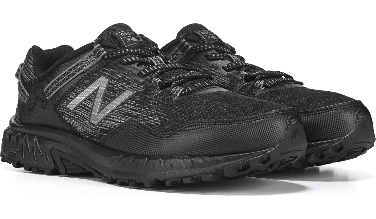 all black new balance running shoes